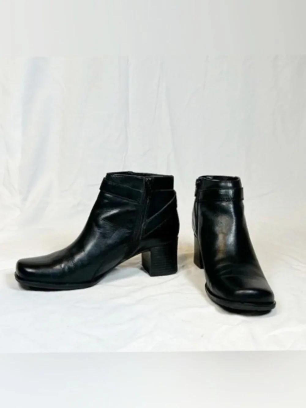 Vintage 90s Covington Black Leather Fawn Square Toe Booties Ankle Boots~7~